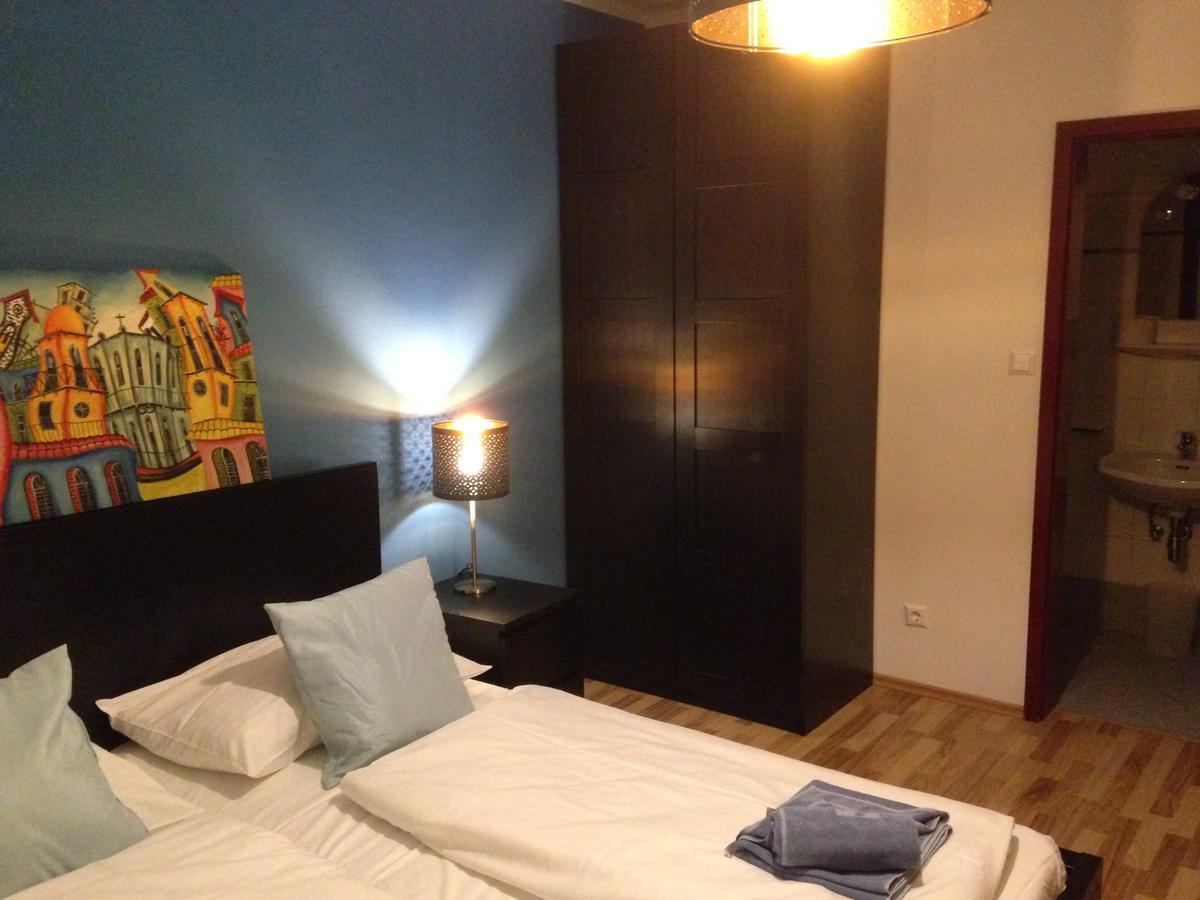 Mariahof Jera Am Furtnerteich Hotel-Ristorante&Relax מראה חיצוני תמונה