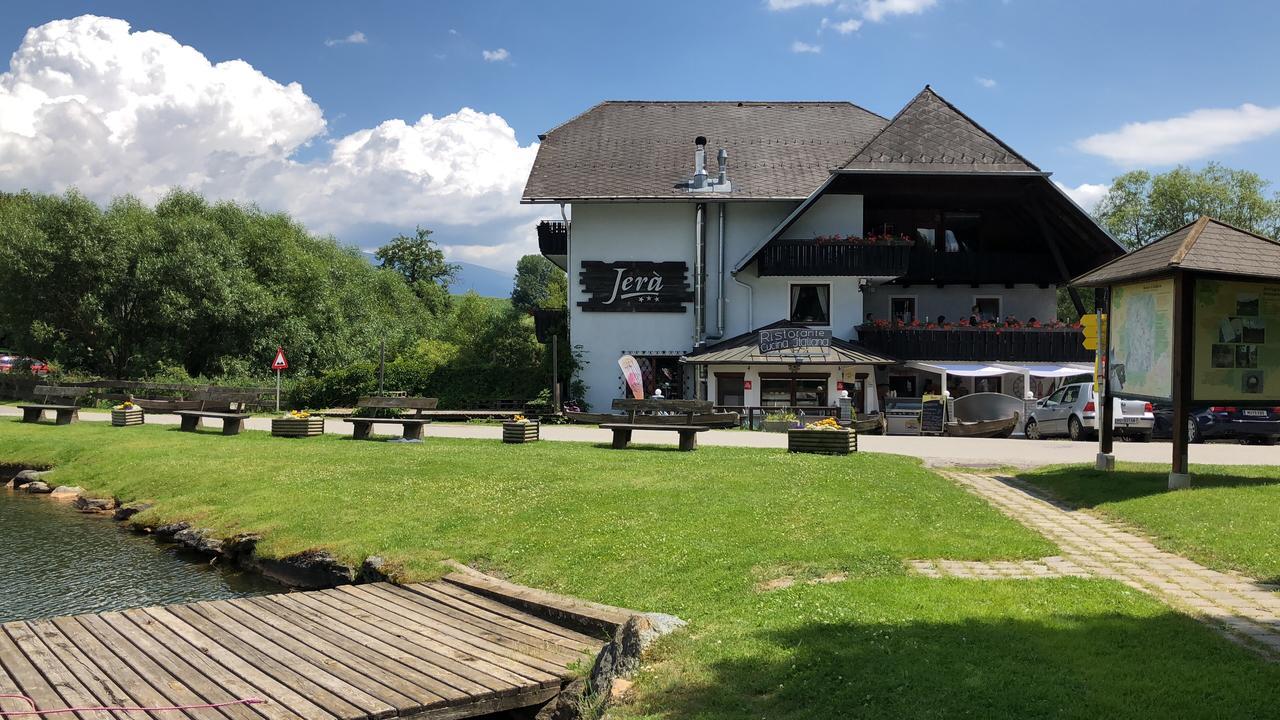 Mariahof Jera Am Furtnerteich Hotel-Ristorante&Relax מראה חיצוני תמונה